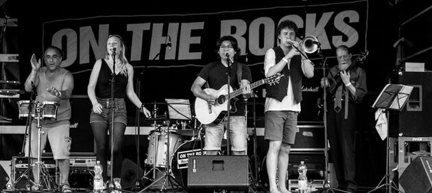 SinFronteras live